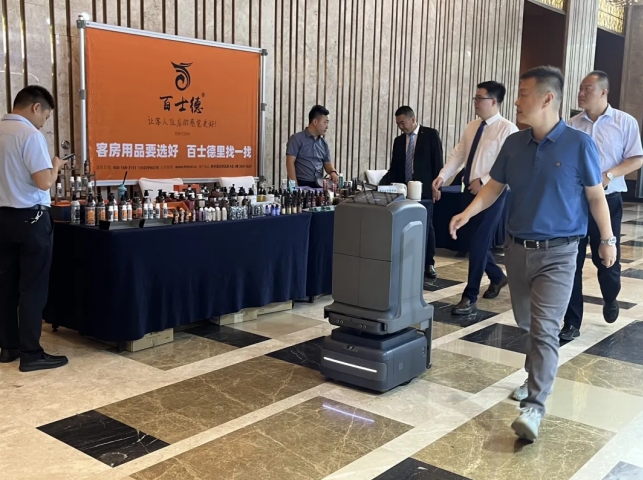 落地40家!PG电子直营科技复合多态机器人蓄势已发